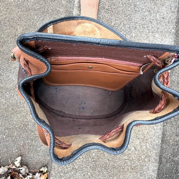 Dooney & Bourke Vintage USA 90s Teton Drawstring Equestrian Saddle Bag Unisex - Picture 6 of 7